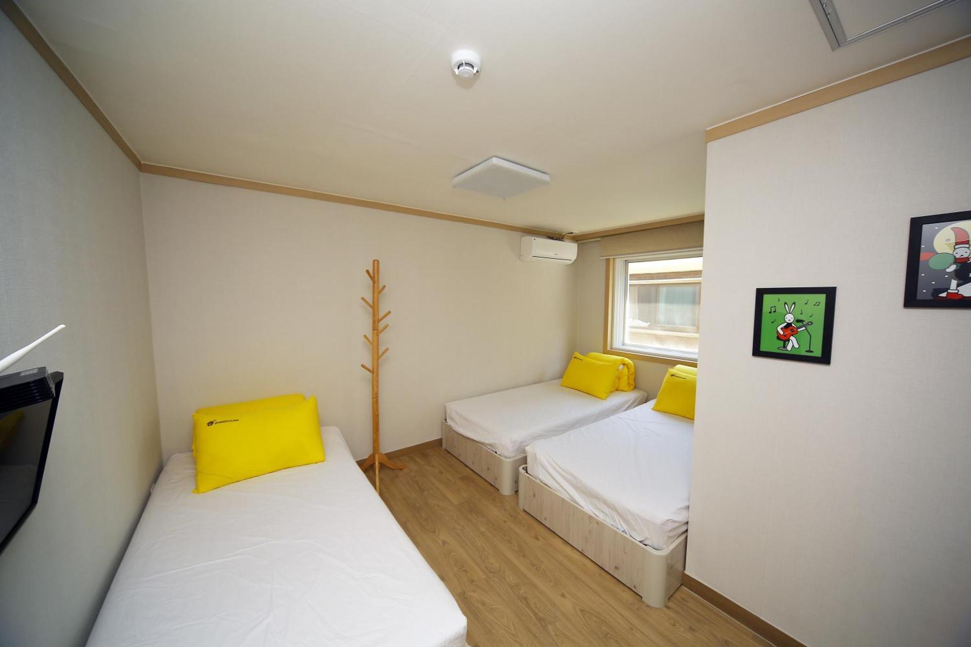 24 Guesthouse Kyunghee University Seoul Rom bilde